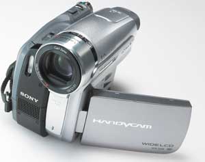 Рис. 3. Видеокамера Sony DCR-HC96E